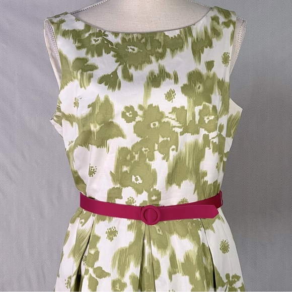 Jessica Howard Green & White Sleeveless V Back Fit & Flare Dress Pink Belt 12 - Picture 2 of 7